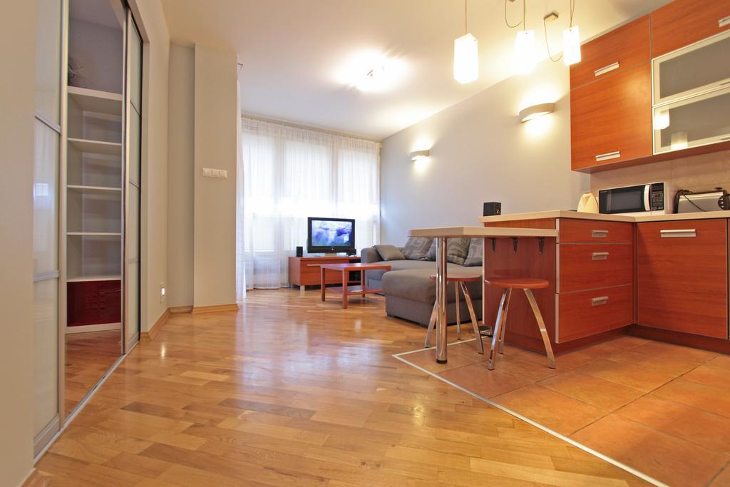 Warsaw City Apartments Экстерьер фото