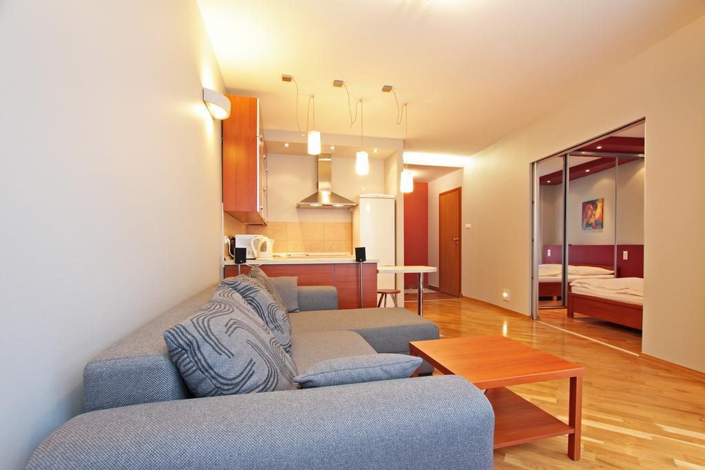 Warsaw City Apartments Экстерьер фото