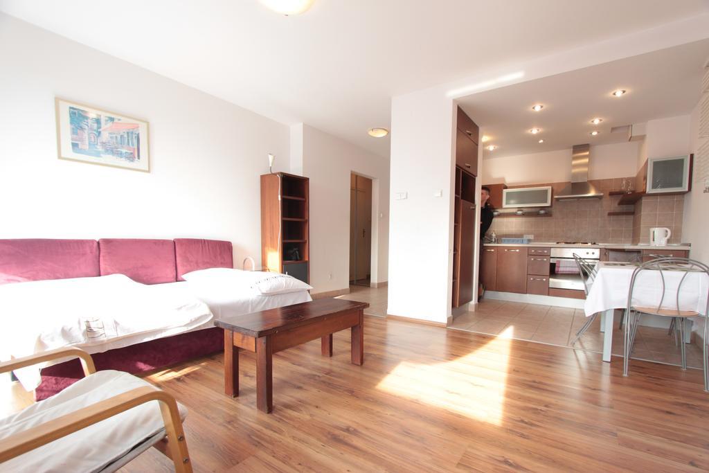 Warsaw City Apartments Экстерьер фото
