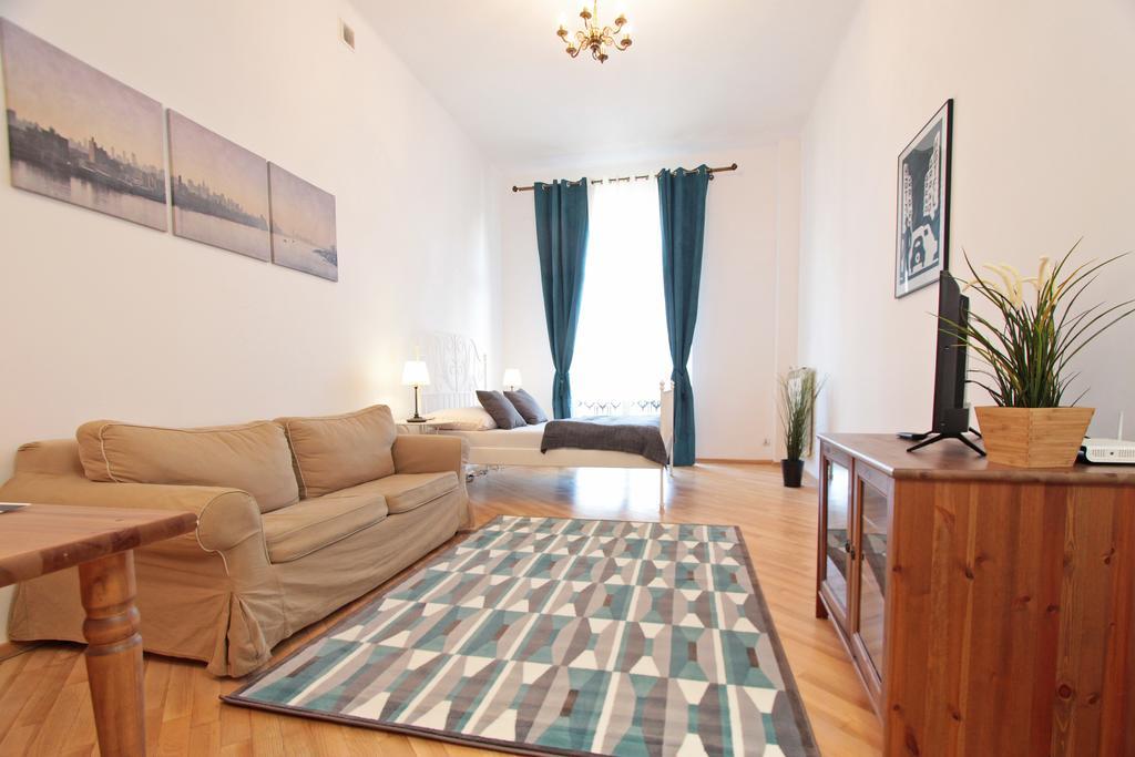Warsaw City Apartments Экстерьер фото